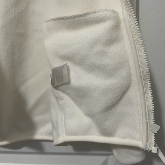 UNIQLO Pile-Lined Fleece Zip Up - Picture 3 of 5